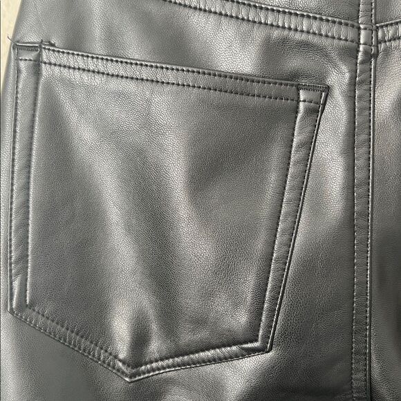 Abercrombie & Fitch Black Ultra High Ankle Straight Vegan Leather Pants SZ 24 - Picture 9 of 16